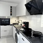 Minimal Grey Pool-front In Apartmán