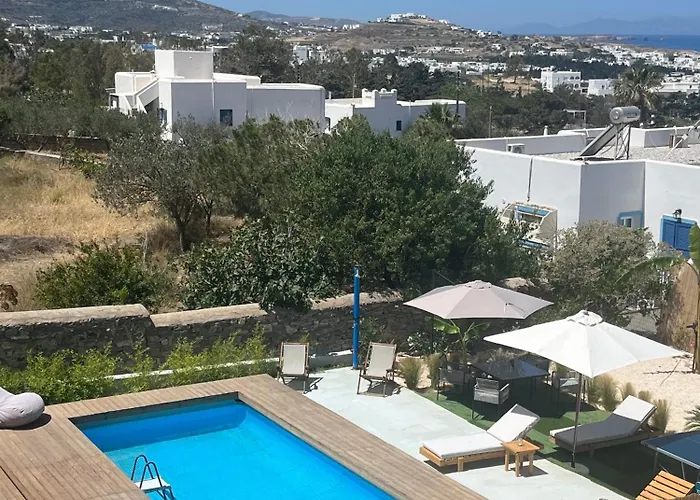 Minimal Grey Pool-front In *